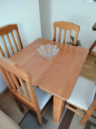 Vendo Mesa de Jantar