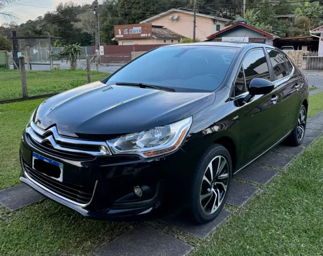 Citroen C4 Lounge Exclusive 1.6 Turbo Flex Aut. 2016