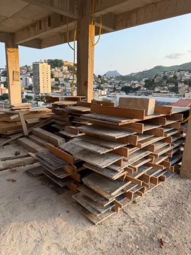 Doação - peças de obra