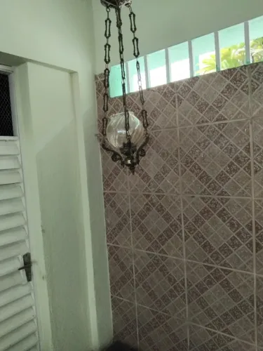Lustre de Metal Nobre com Cupúla de Vidro tenho Dois