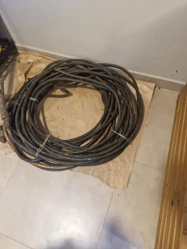 Vende-se 45 metros de cabo Flexível 185 MM