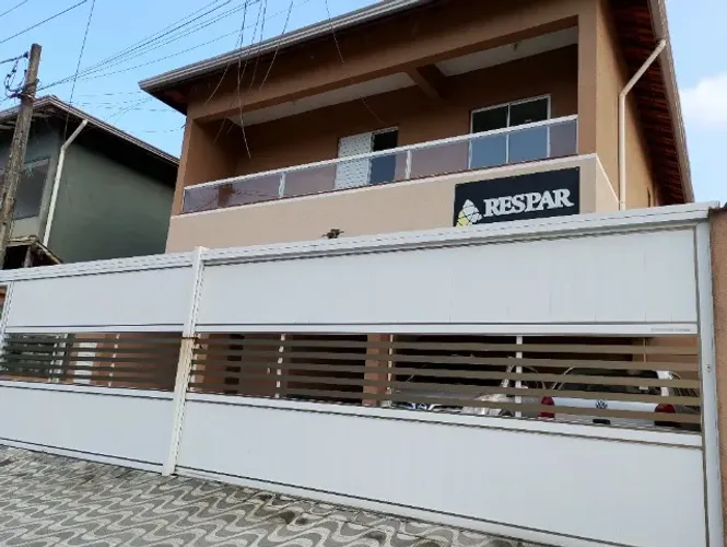 Casa de Condomínio em Praia Grande