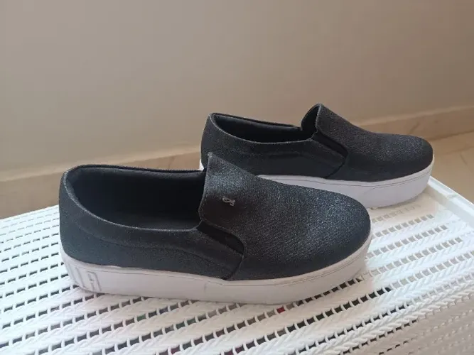 Tênis Santa Lolla - slip on alto preto