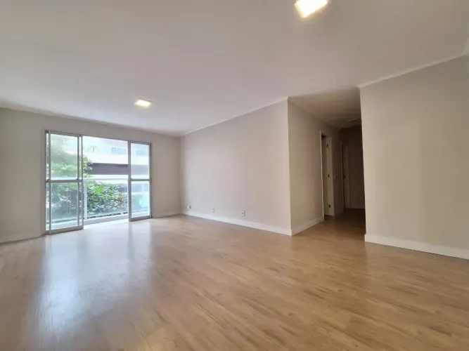 Apartamento com 3 quartos - 2 vagas de garagem - Boqueirão - Santos - SP