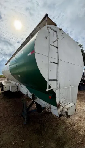 Silo Graneleiro trucado Triel-HT 30 metros cúbicos