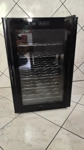 Adega vinho 24 garrafas