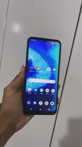 Celular barato Moto G8 power lite 64gb