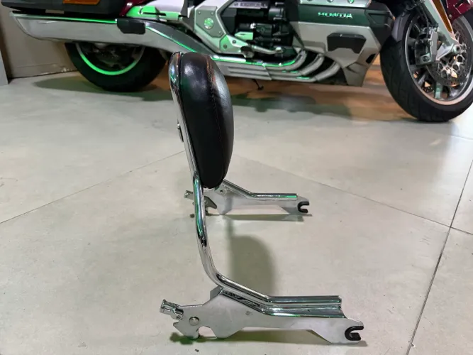 Sissy Bar ORIGINAL Harley Fatboy M8