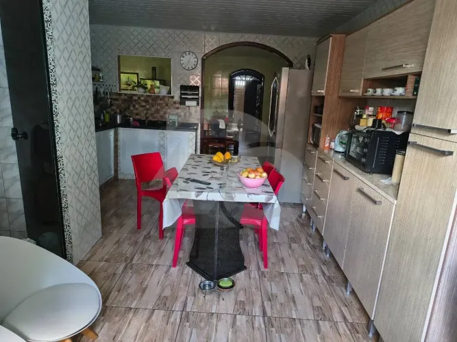 Casa no Bairro Dom Luciano com 2 Quartos, sendo 1 Suíte