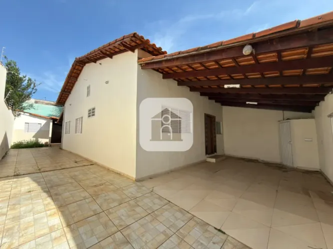 Casa com 141m² para locação no bairro Cidade Jardim