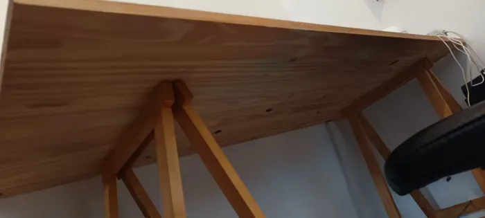 Mesa com cavalete 