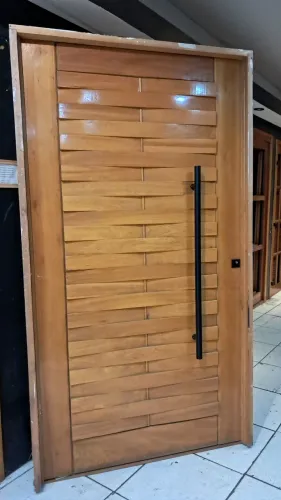 Porta pivotante 118x214mt última peça 