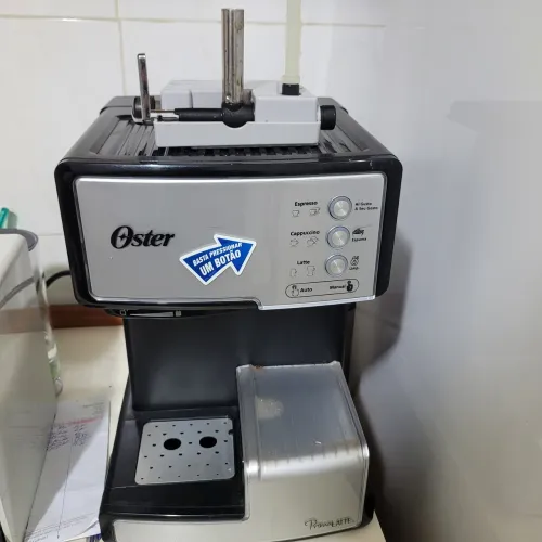 Vendo Cafeteira Prima Latte. Excelente estado e funcionando corretamente