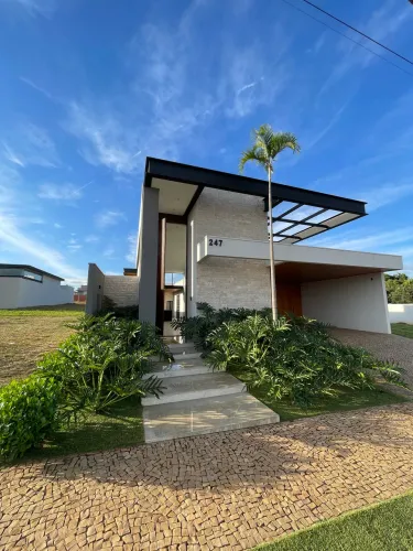 Casa térrea no condomínio Damha 3 Uberaba-MG.
