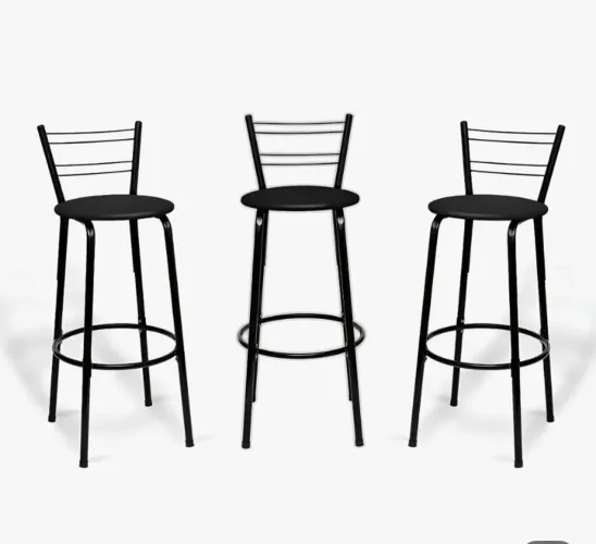Banquetas altas- conjunto com 3 unidades, quase sem uso. Menos de 6 meses de aquisição.