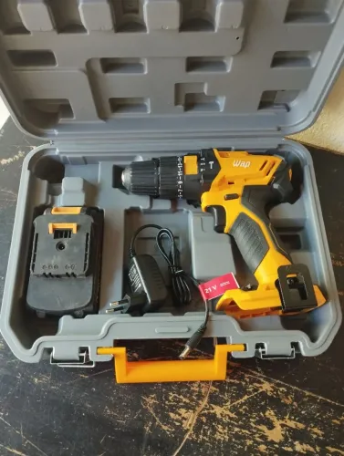 Furadeira e Parafusadeira Profissional 21V