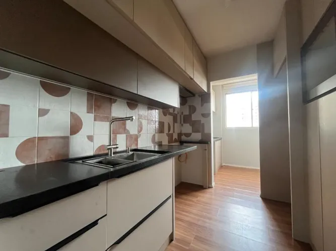 Apartamento para alugar em Maringá, Zona 07, com 3 quartos, com 81.48 m², Edifício Araguai