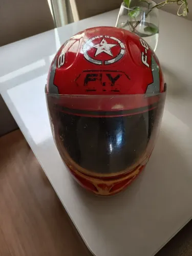 Capacete