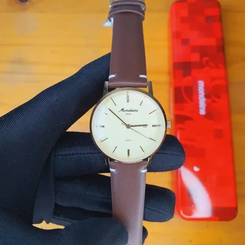 Mondaine 1954 Slim Quartz 36mm marrom
