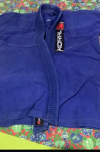 Kimono koral seminovo bem conservado