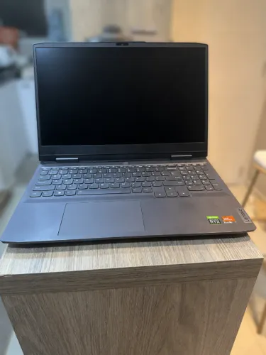 Lenovo LOQ 15APH8 Gamer | Ryzen 7 7840HS | RTX 4060 8GB | 16GB DDR5 | SSD NVMe 512GB