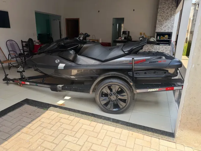 Jet ski Rxpx-rs 300