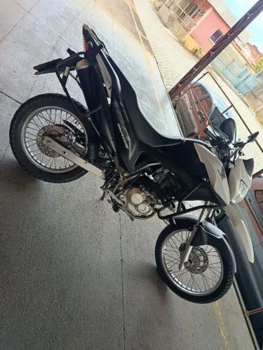 NXR Bros 160