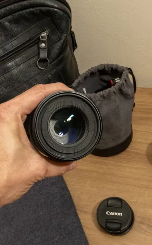 Canon Rf 85mm F/2 Macro Is Stm