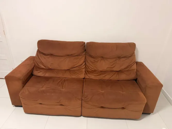 Vendo sofá bem conservado por 600,00