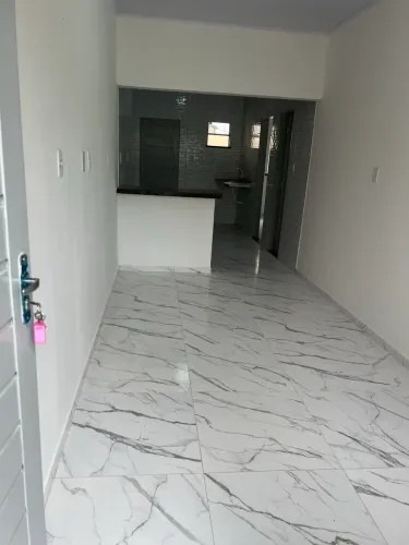 Casa recém reformada no Marcos Freire 3.