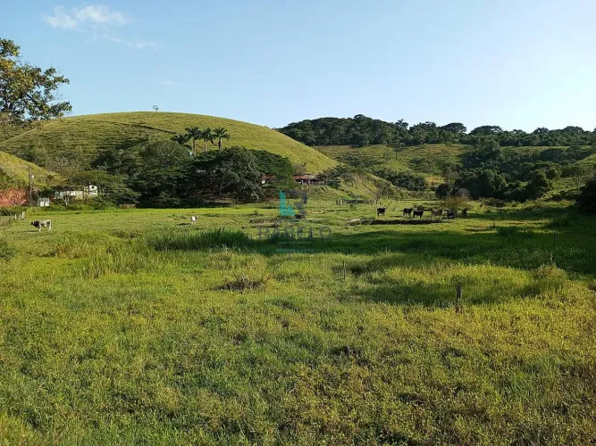 SÍTIO FORMADO COM RIO E LAGO Á VENDA EM LORENA-SP