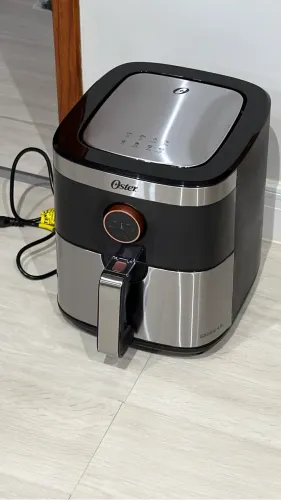 Air Fryer oster 110v 4,8 litros