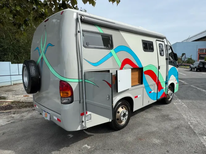 A5 BARBADA motorhome rodagem simples teto alto  