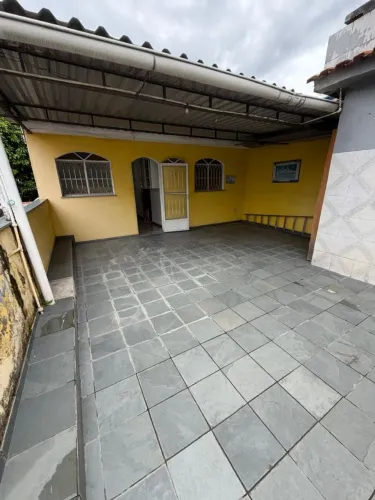 ? A Casa Perfeita para Sua Família! 2 Andares e Muito Espaço!