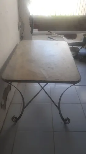 Mesa de mármore