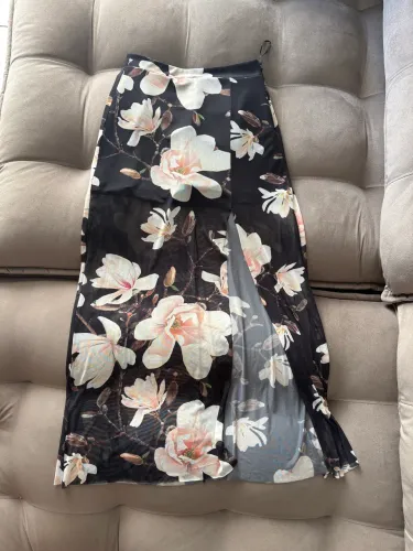 Short-saia longo floral com fenda Charry
