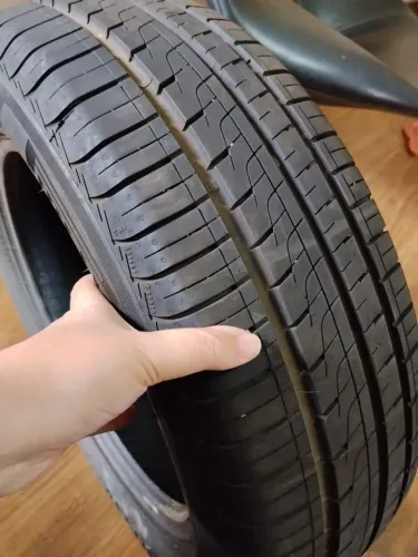 Pneu R15 Pirelli semi-novo 