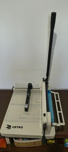 Guilhotina semi industrial A3