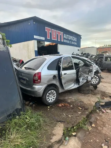 Sucata peças Citroën Xsara Picasso 2.0 16V