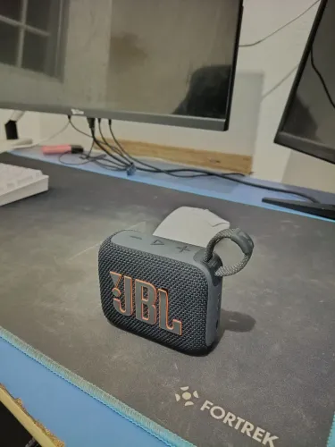 Caixa de som JBL Go 4