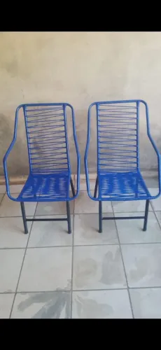 Reforma de cadeiras de macarrão esparguete 