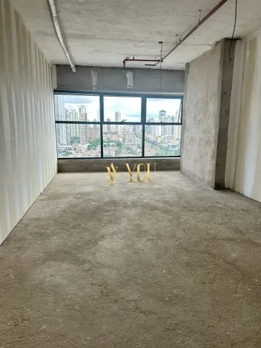 Sala comercial sem acabamento na Avenida D com a Avenida 85