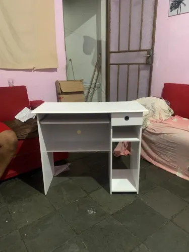 Escrivaninha para computador 