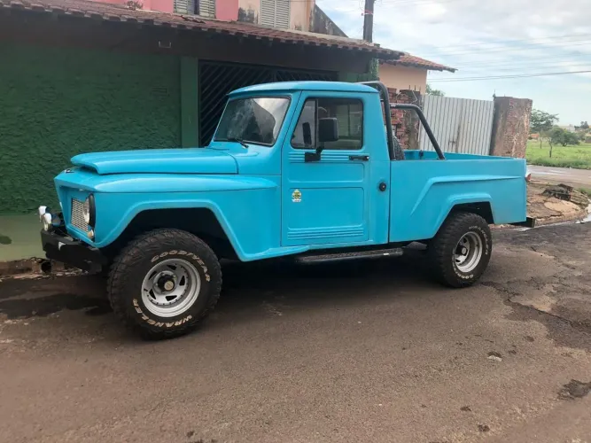 Ford F-75 4X2 2.6 V12 1976