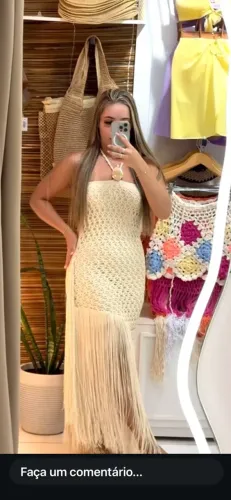 vendo esse vestido (veste todos os corpos) comprei e nunca usei! Totalmente novo.