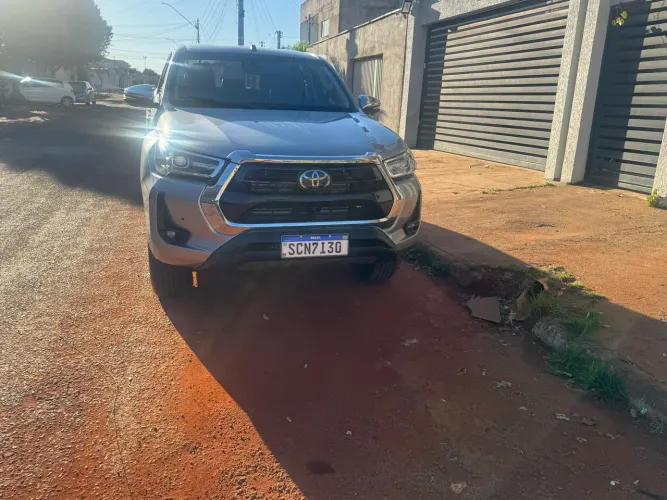 Toyota Hilux CD SRX 4X4 2.8 TDI 16V Diesel Aut. 2023