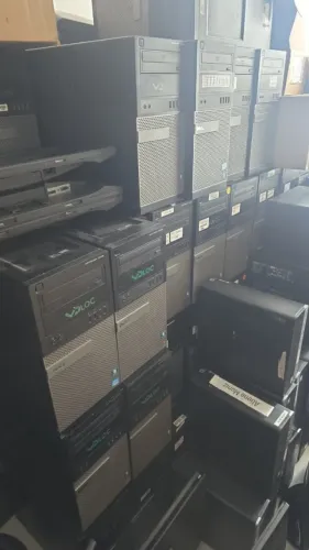 Computadores Monitores Cabos