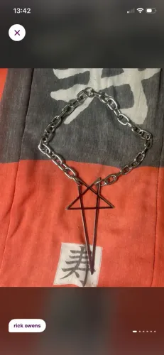Colar Rick owens pentagrama