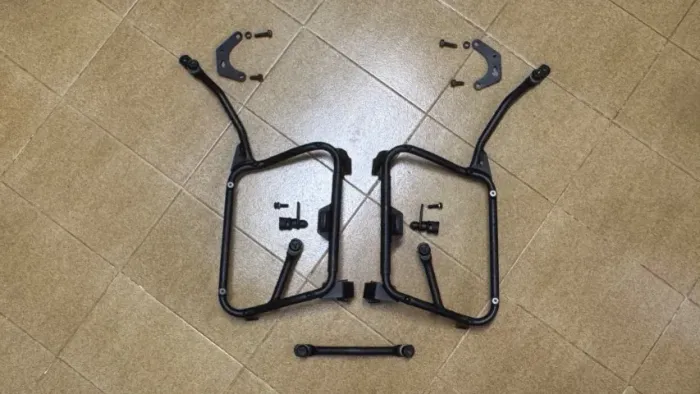 Suporte GIVI (PLXR2139) para Malas Laterais GIVI V35 ou V37