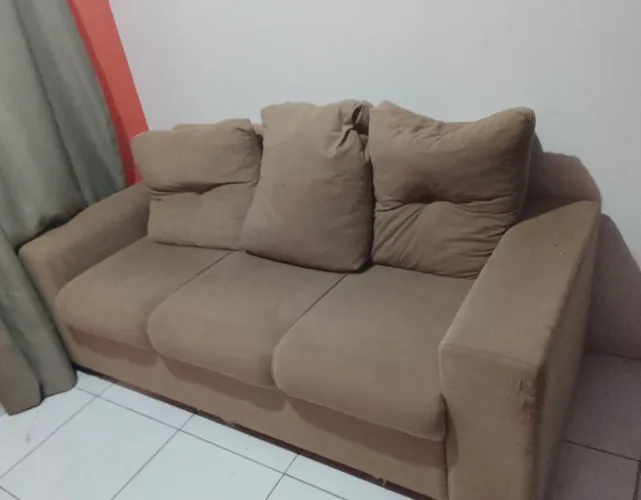 Sofá 3 lugares 